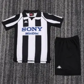 Conjunto Juventus Retro Niño 1997/98 — Vista frontal