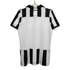Camiseta Juventus 2014/15 — Vista posterior