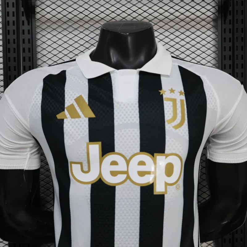 Dettaglio Juventus 2026/27 versione Giocatore TIFOSO STORE
