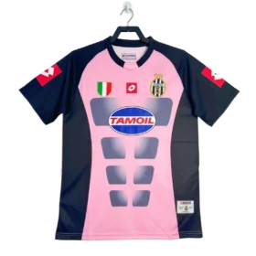 Camiseta Juventus Rosa 2002/03 — Vista frontal