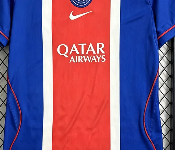 maglia psg home 2026 dettaglio 3