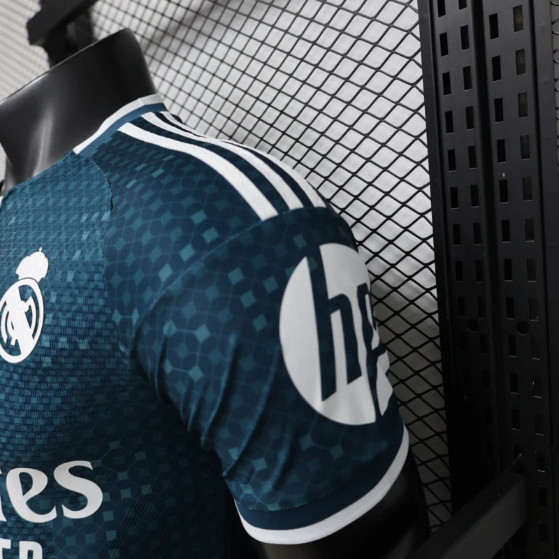 maglia real madrid away 2026/27 dettaglio tessuto e finiture TIFOSO STORE
