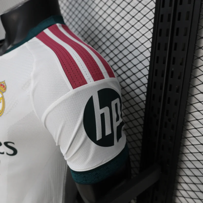 maglia real madrid home 2026/27 dettaglio tessuto e finiture TIFOSO STORE