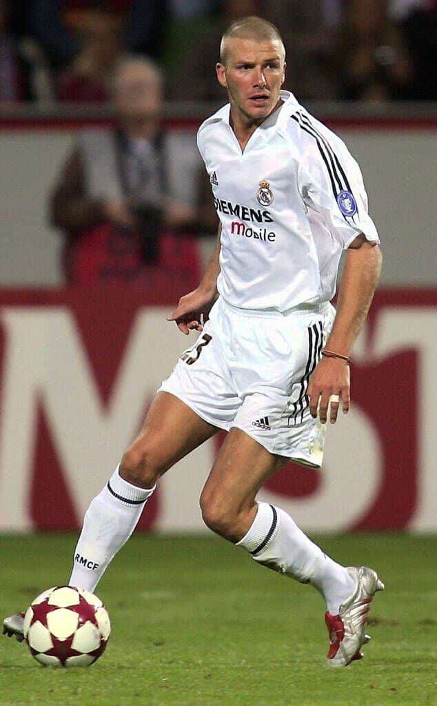 Maglia Real Madrid Retro 2004/05 David Beckham in campo al Bernabéu