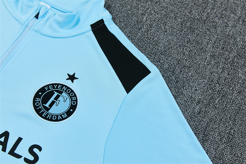 Tuta Feyenoord colletto con mezza zip e stemma