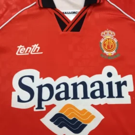 Camiseta Mallorca Retro 1996/97 – Primera Equipación — Detalle del producto
