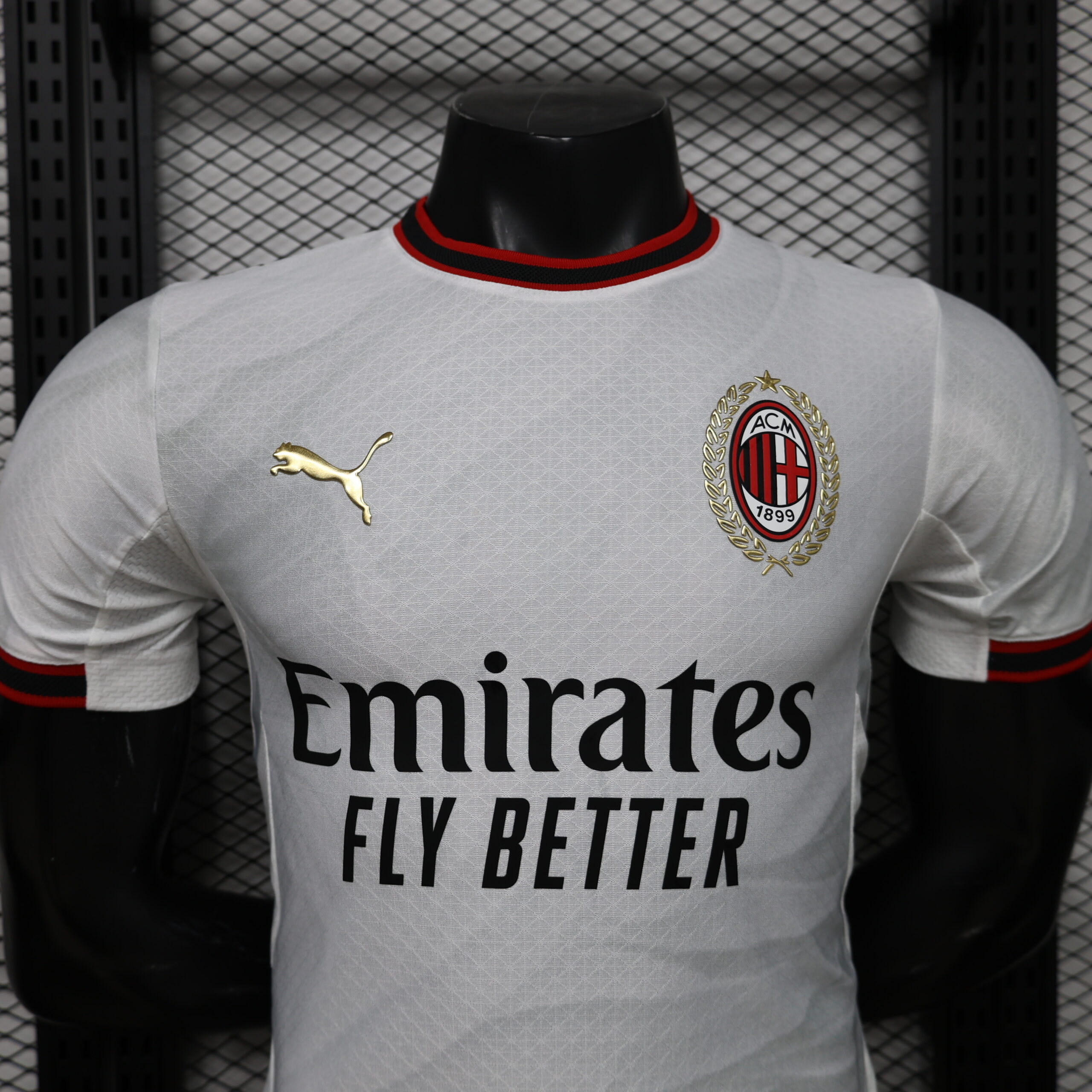 seconda maglia Milan 2026/27 dettaglio frontale