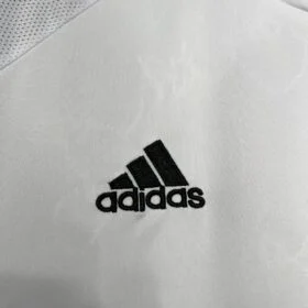 Camiseta Real Madrid 2005/06 – Primera Equipación — Foto 4