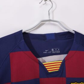 camiseta barcellona a scacchi colletto e scollo