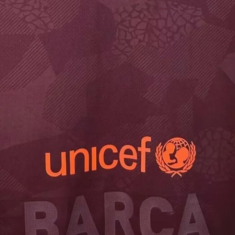 maglia barcellona third 2018 logo unicef sul retro