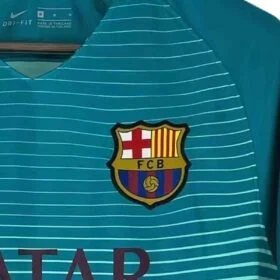 Terza Maglia Barcellona 2016/17 — Dettaglio prodotto