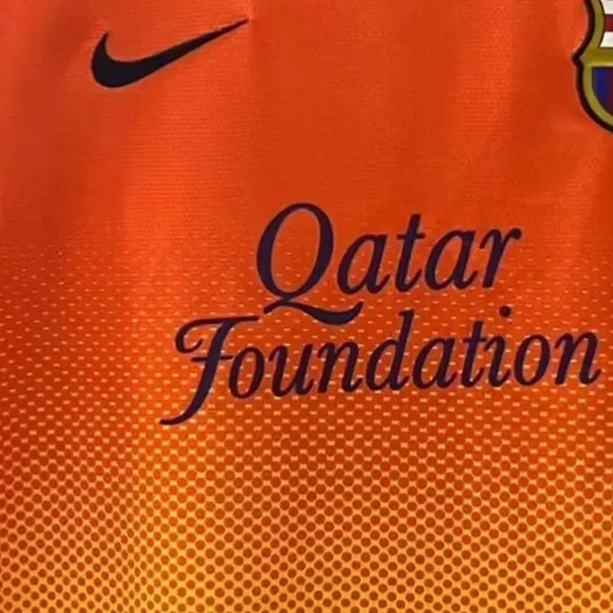 maglia barcellona away 2013 sponsor in corsivo sul petto