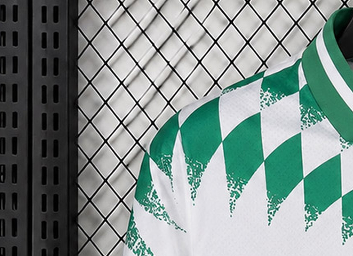 dettaglio motivo a rombi maglia celtic