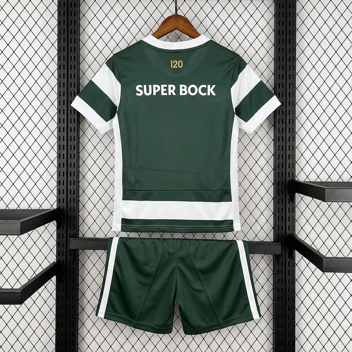 completo sporting bambino vista posteriore