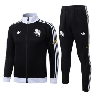 tuta juventus 2026/27 fronte e retro indossata