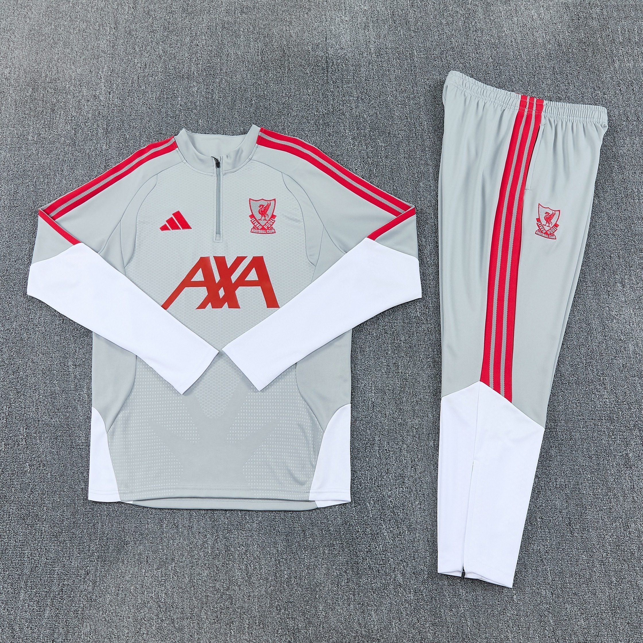 tuta liverpool 2026/27 capo completo flat lay