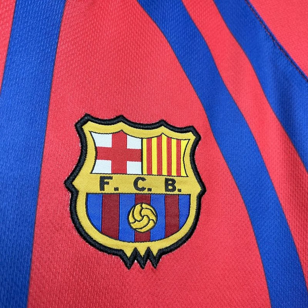 Maglia Barcellona 1998 Retro stemma sul petto