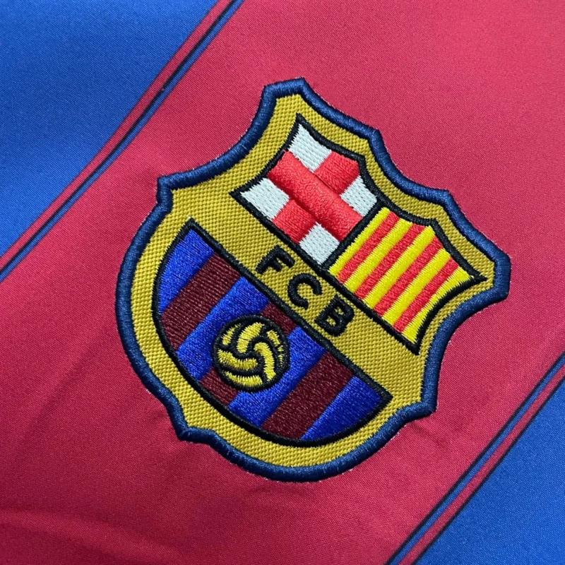 Maglia Barcellona 2004 Retro stemma sul petto