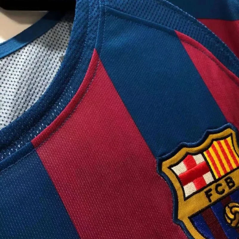 Maglia Barcellona 2006 Retro colletto e stemma