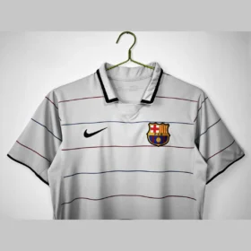 Camiseta Barcellona away 2004 Retro busto e stemma