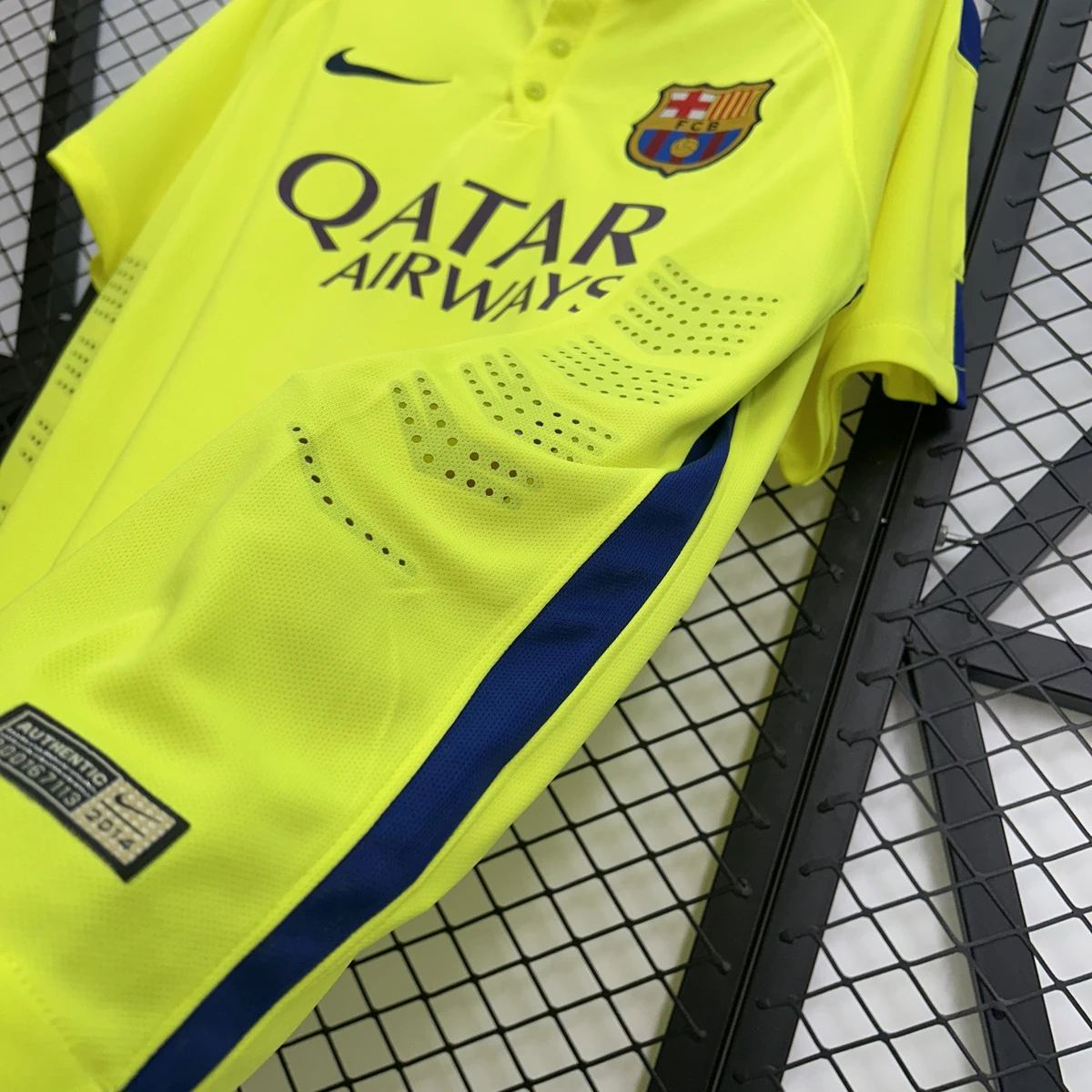 Maglia Barcellona third 2015 Retro dettaglio della manica