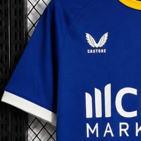 camiseta everton 2026 pecho con patrocinador