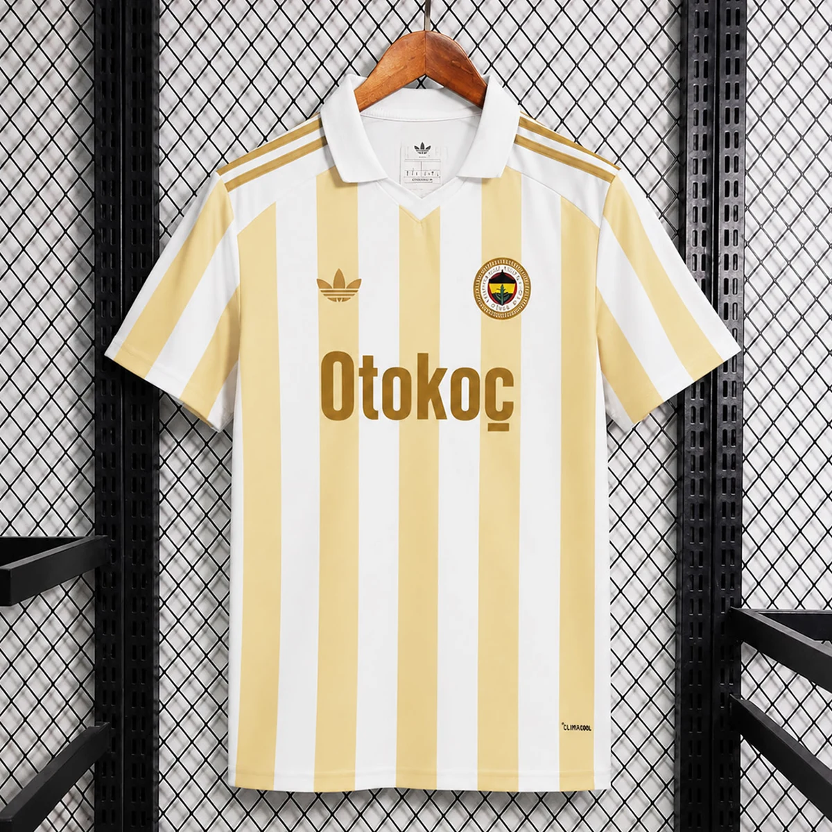 maglia fenerbahce vista frontale