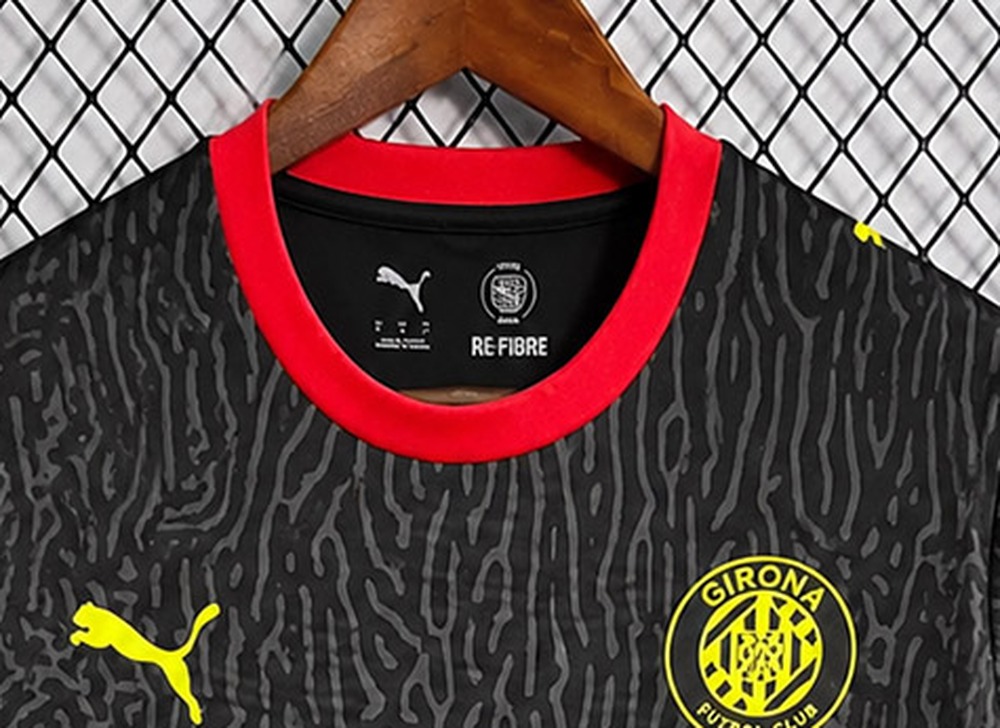 maglia girona colletto con bordo rosso