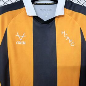 camiseta hull city colletto bianco da vicino