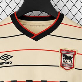 camiseta ipswich colletto a contrasto