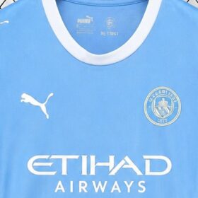 camiseta manchester city donna colletto da vicino