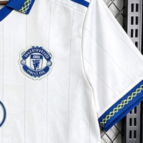 camiseta manchester united 2026 stemma con diavolo