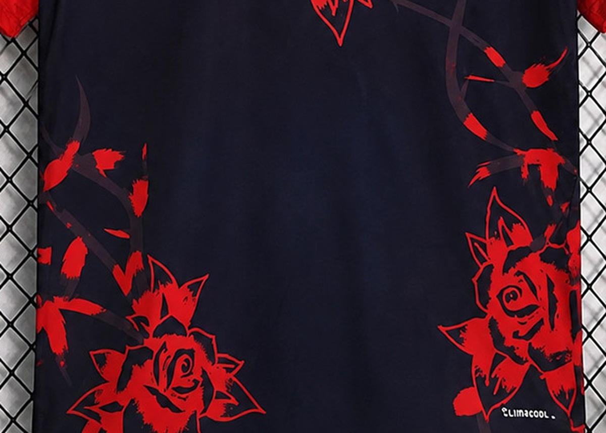 maglia allenamento manchester united motivo floreale da vicino