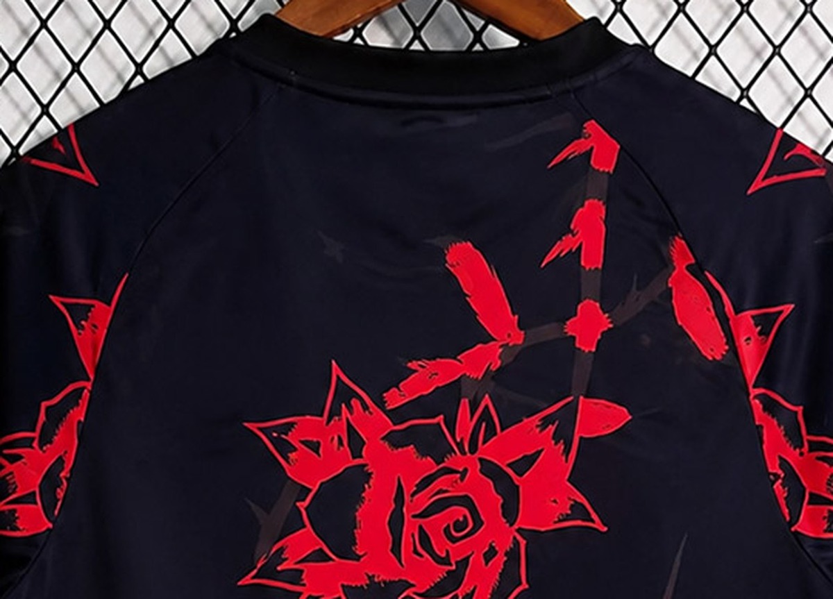 maglia allenamento manchester united colletto da vicino