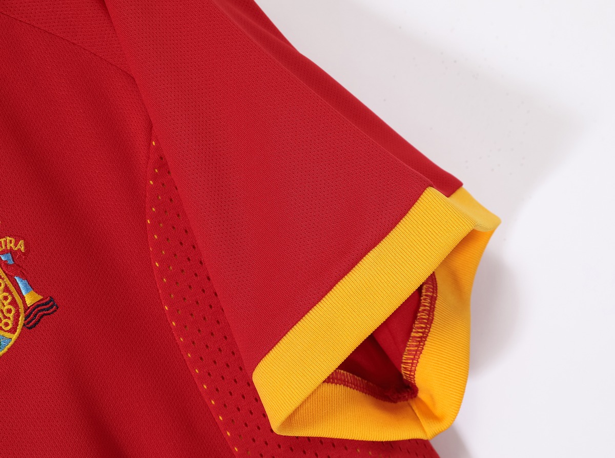 maglia spagna 2002 stemma e manica