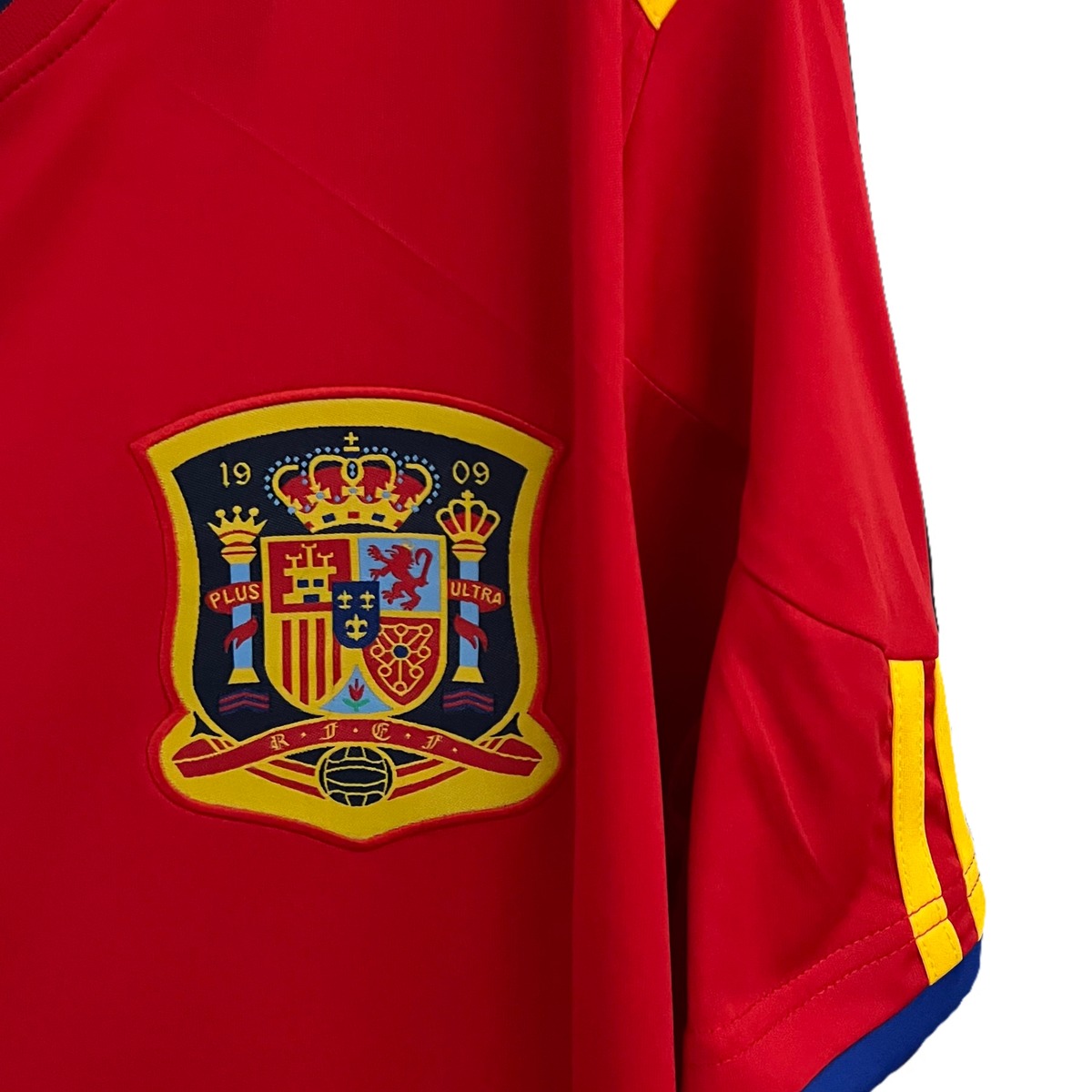 maglia spagna 2010 stemma e manica