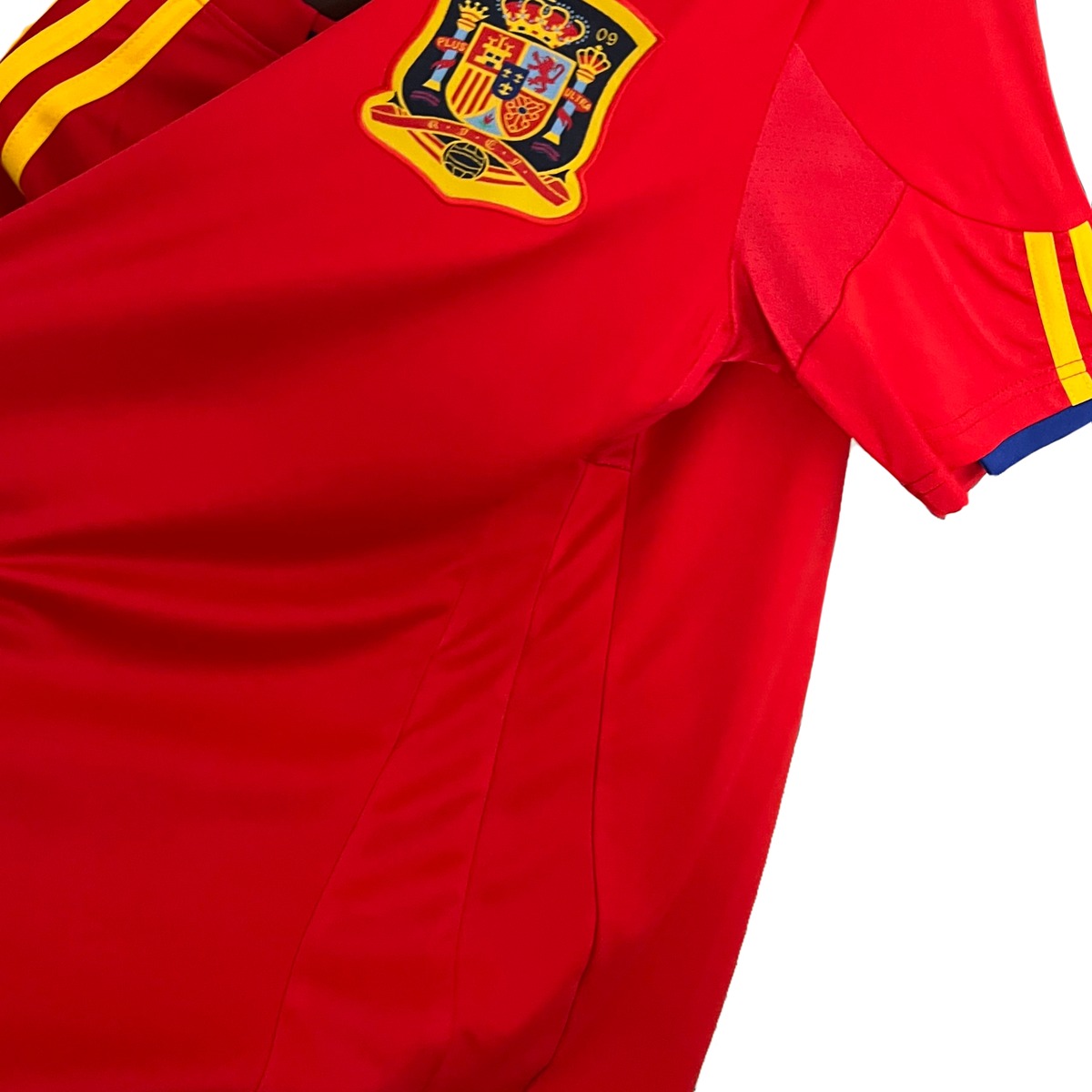 maglia spagna 2010 spalla con dettagli