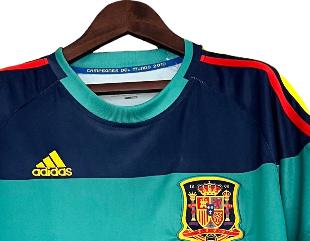 maglia spagna portiere 2010 colletto da vicino