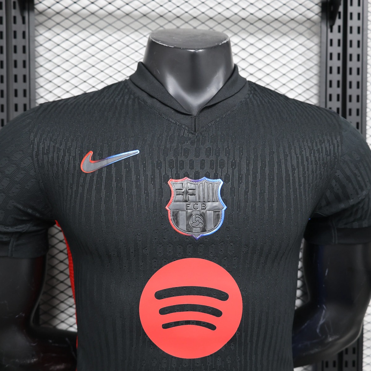 maglia barcellona away giocatore fianco da vicino