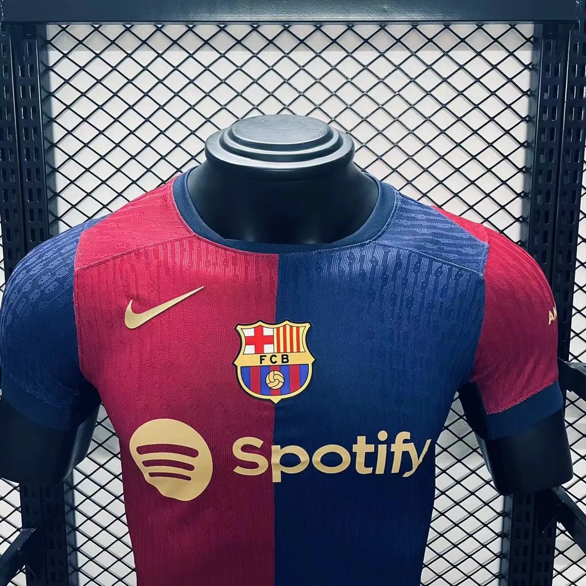 maglia barcellona home giocatore fronte con grafica