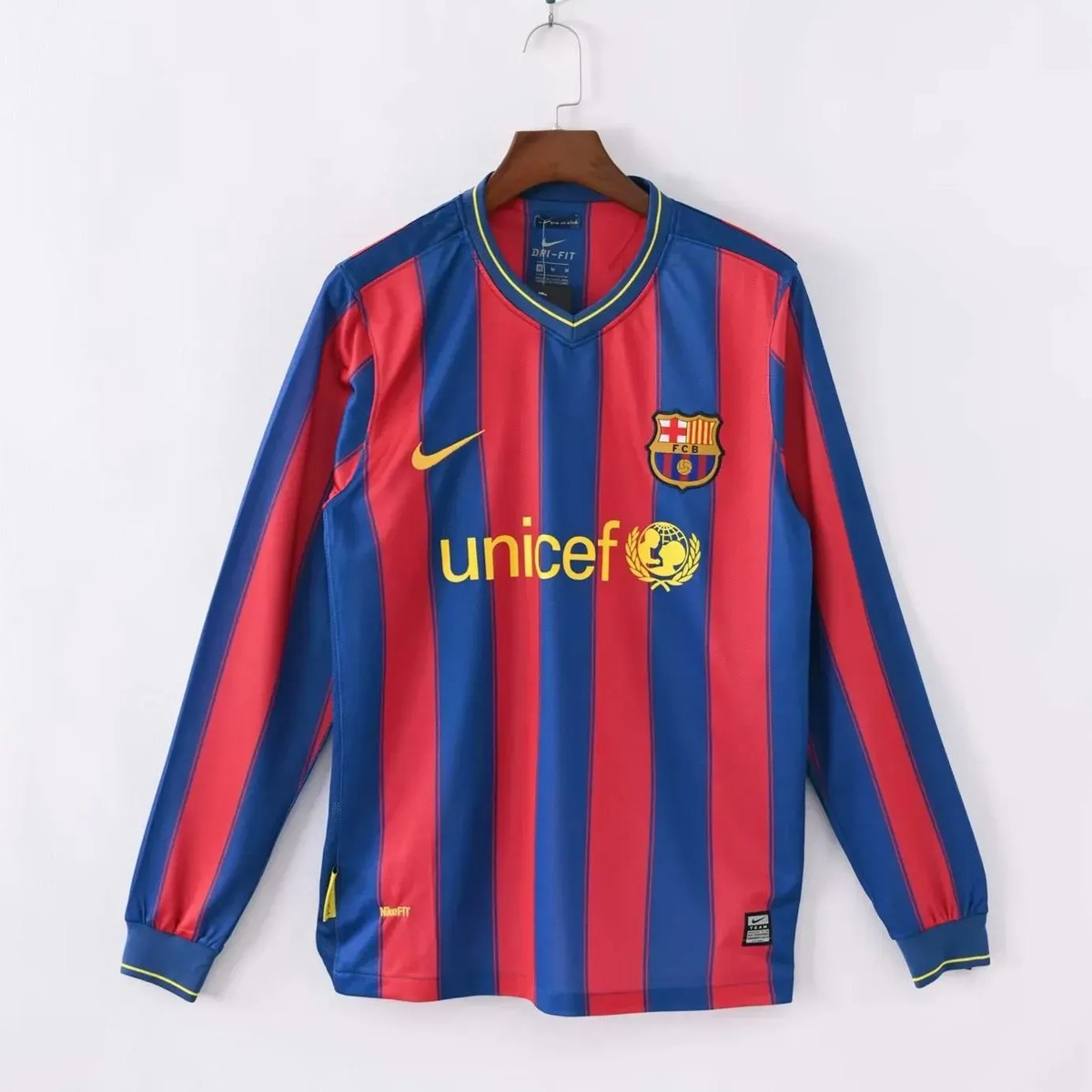 maglia barcellona 2010 maniche lunghe fronte strisce maniche lunghe