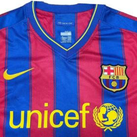 camiseta Barcelona 2010 mangas largas frente con inscripción UNICEF