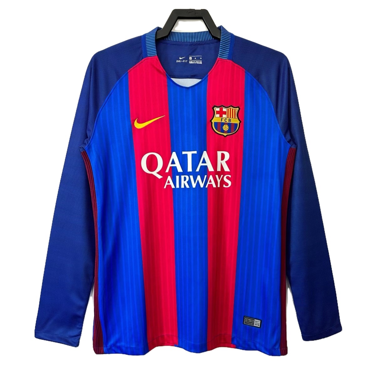 maglia barcellona 2017 maniche lunghe fronte strisce maniche lunghe blu