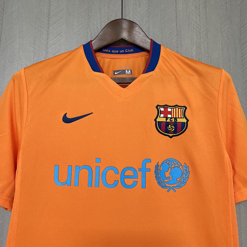 maglia barcellona away 2007 petto arancione da vicino