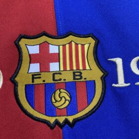 camiseta Barcelona Centenario mangas largas escudo con bordado