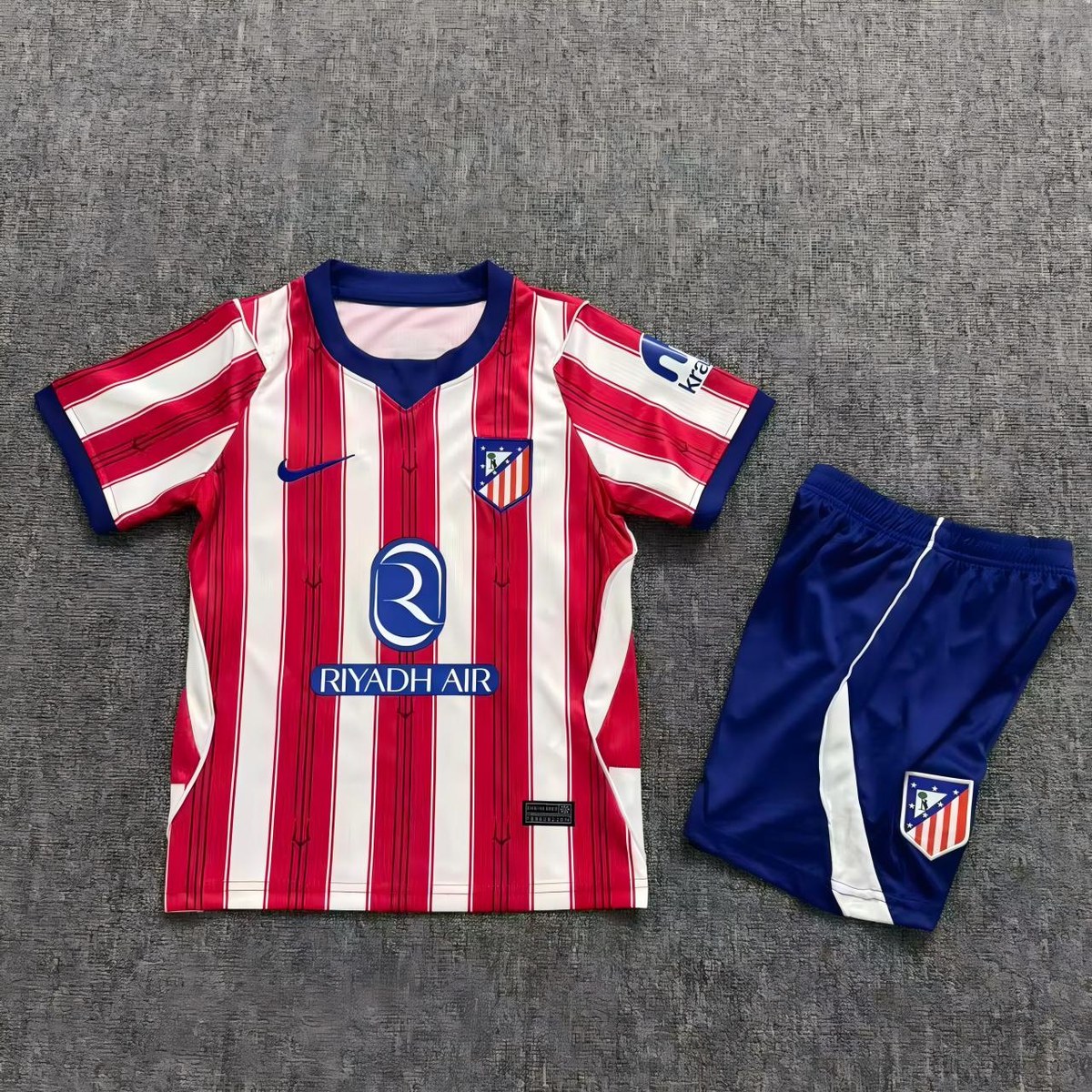 maglia Atletico Madrid Bambino Home 2026/27 vista frontale