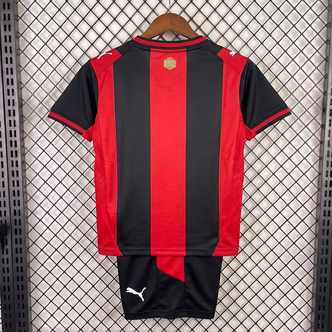 completo Milan Bambino Home 2026/27 vista posteriore
