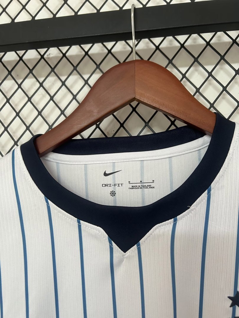 seconda maglia Inter 2026/27 dettaglio fronte