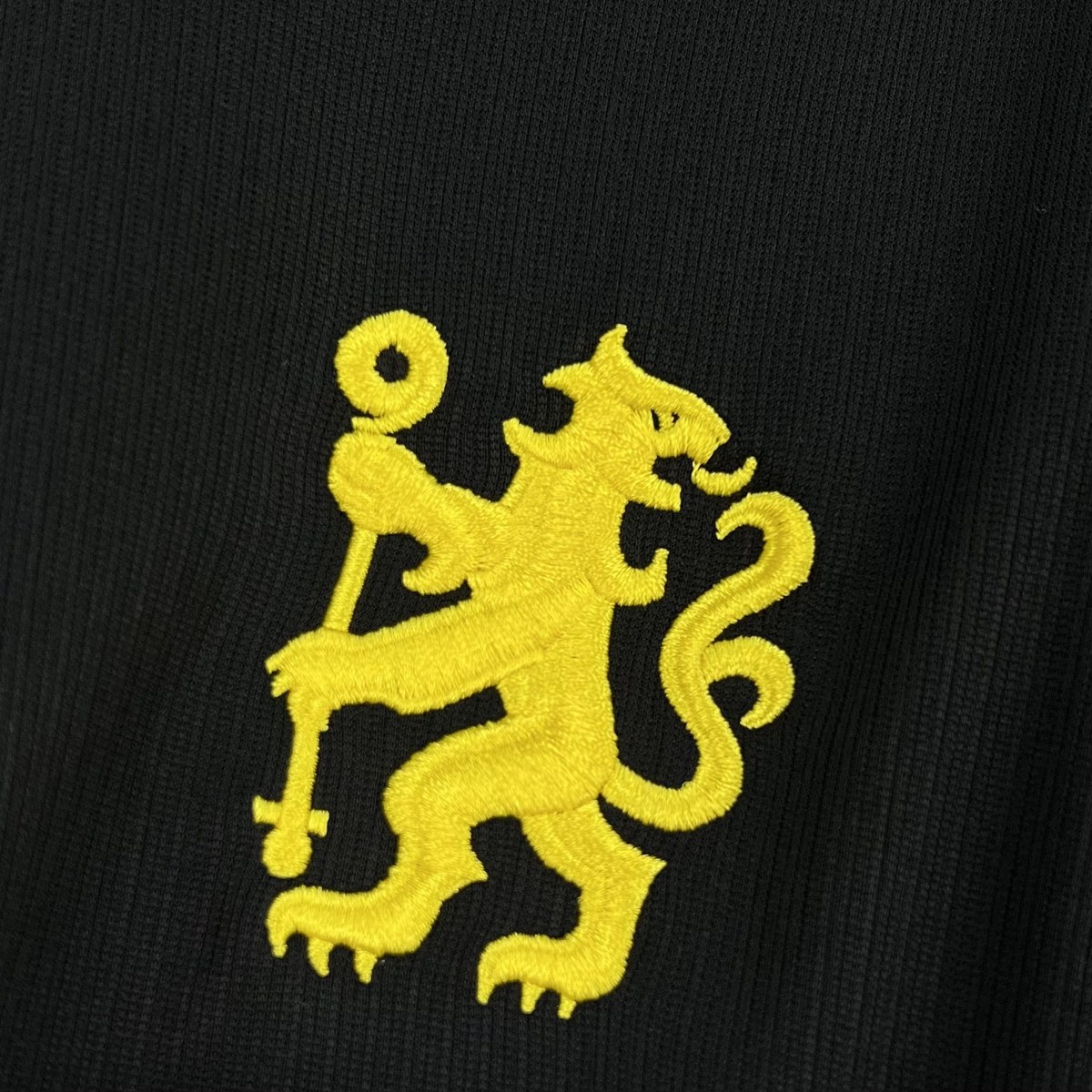 seconda maglia Chelsea 2026/27 dettaglio colletto