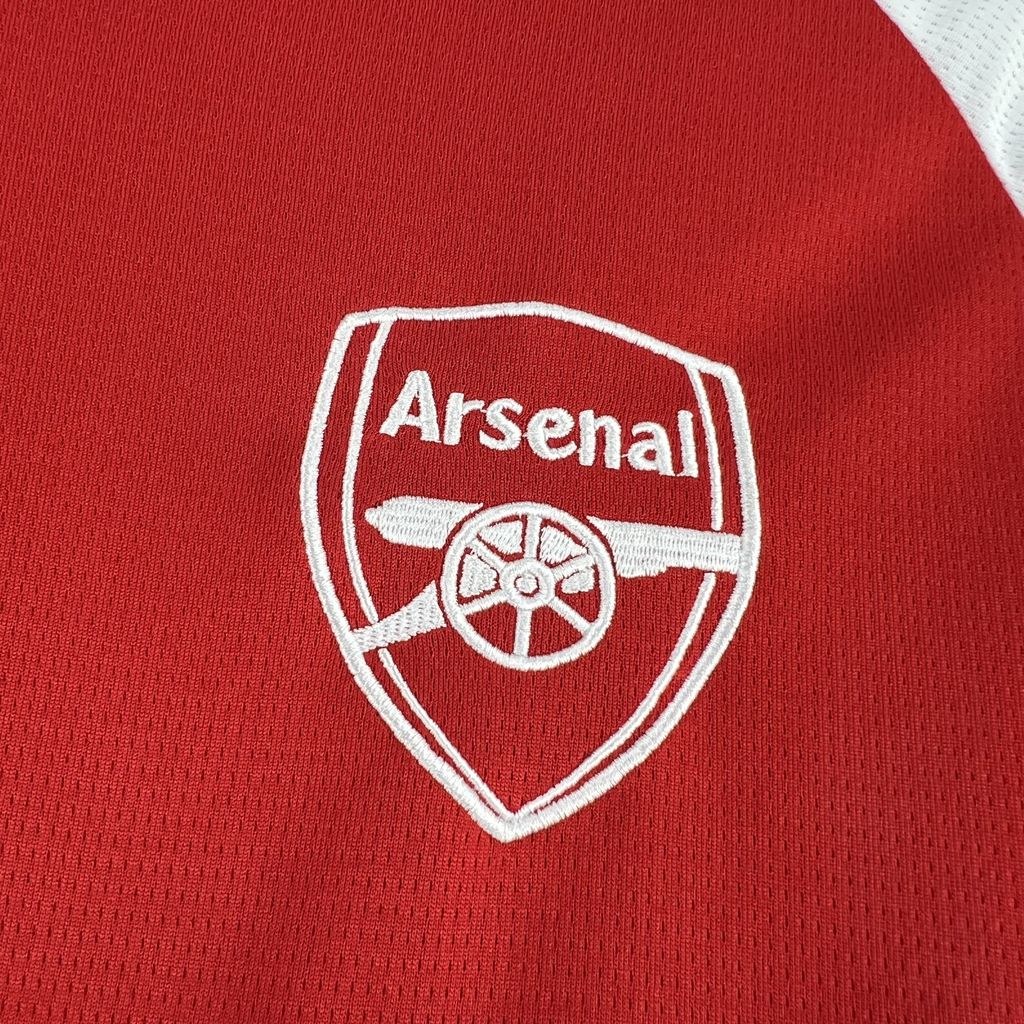 maglia manica lunga Arsenal Home 2026/27 dettaglio colletto